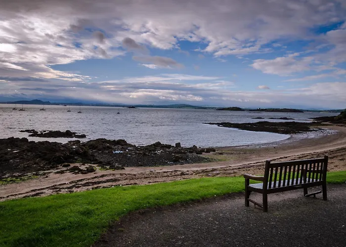 Blacksand Sea View Cottage